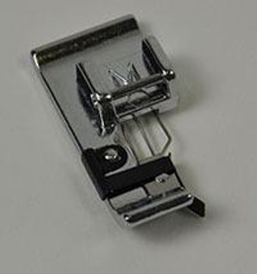 (A18) Janome Kastfot - M (9mm) Gr.1