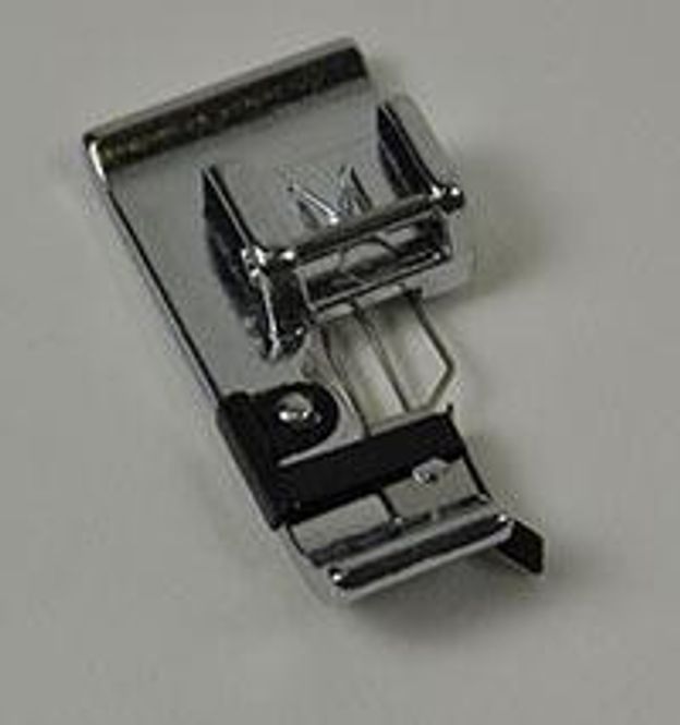Hovedbilde (A18) Janome Kastfot - M (9mm) Gr.1