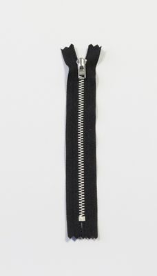 Svart - 4mm fast metall glidelås 10cm