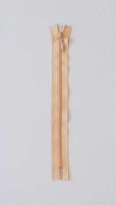 YKK 4MM SPIRAL, FAST F. Pudder 50 CM 4421-50-005
