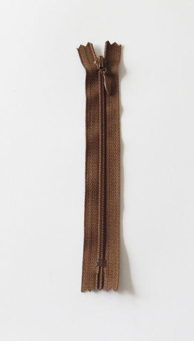 Hovedbilde YKK 4MM SPIRAL, FAST F.BRUN 25 CM 4421-25-900