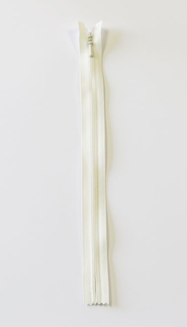 Hovedbilde YKK 4MM USYNLIG, FAST F. ECRU 35 CM