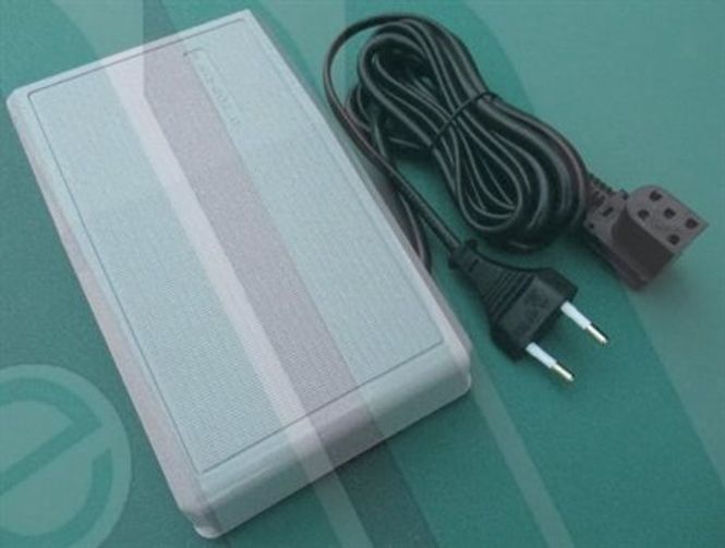Hovedbilde )22C5) Singer fotpedal 5-polet plugg