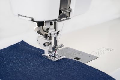 Demo Janome M8 Professional med stingregulator